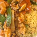 Best C22. Szechuan Chicken (Combo Platter) in Vermilion, OH